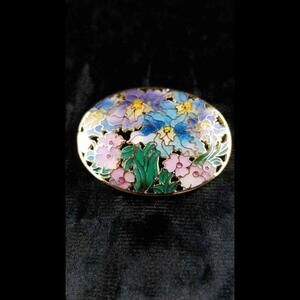 Stunning Vintage Floral Cloissanne Brooch